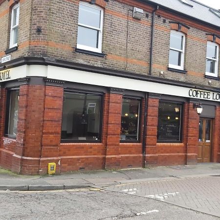 Eagle Hotel Luton Airport Exterior foto