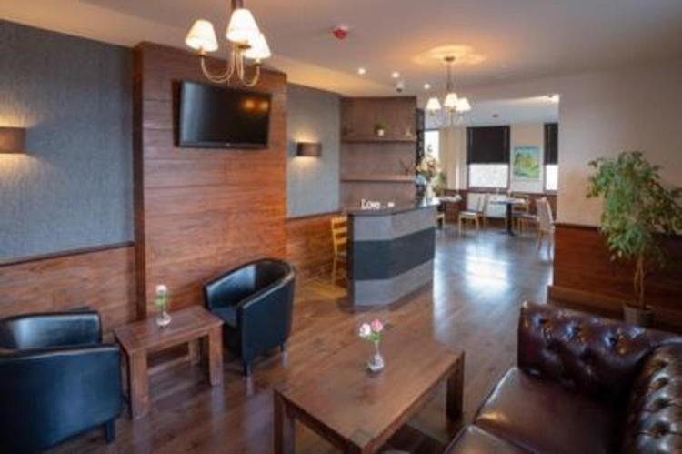 Eagle Hotel Luton Airport Exterior foto